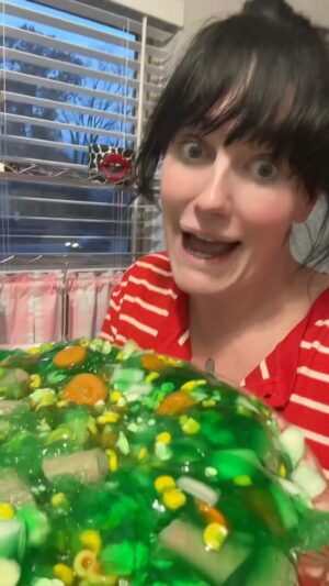 Sara Andrews Instagram - My #1 most requested  Christmas recipe!
