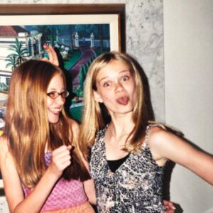 Sara Paxton Instagram - #tbt of me and @stephjonesy getting ready for the 8th grade dance. This was the night I thought scream/singing “Unchained Melody” at the top of my lungs into a boys ear would make him like me 😜😂