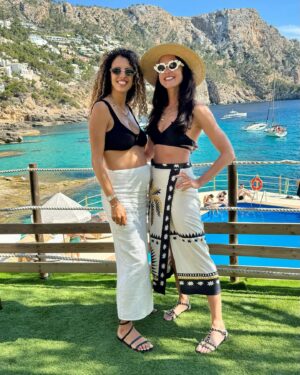 Sara Salgado Instagram - Mallorca with the best - Part III ♥️💃🏻🥂
Good energy attracts good people⚡️
Thank you all my friends that made this trip unforgettable ♥️ #ladespedida #nadatemam