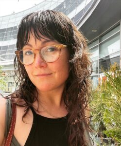 Actress Sara Watkins HD Instagram Photos and Wallpapers May 2024