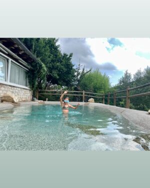 Sara Zanier Instagram - •• perché sei un essere speciale…ed io avrò cura di te •• 
#minivacanza #mum&daughter #❤❤