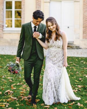 Sara Dietschy Instagram - Happy 1 Year Anniversary babe🥰 I honestly can’t believe I married a model.. 🔥😊😘 We get it guys HIS GREEN SUIT WAS COOL.