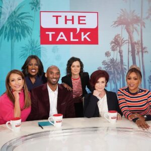 Sara Gilbert Instagram - Thank you to @kobebryant for stopping by. You’re as thoughtful as you are talented. #thetalk