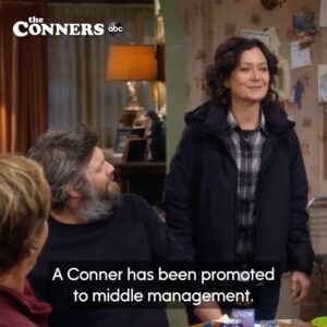 Sara Gilbert Instagram - On tonight’s episode of #TheConners, Darlene goes where no Conner has gone before. 9/8C on ABC.