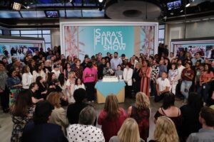 Sara Gilbert Instagram - Thank you to my family at #thetalk for years of love and laughter. And special thanks to our audience for keeping our conversation going.