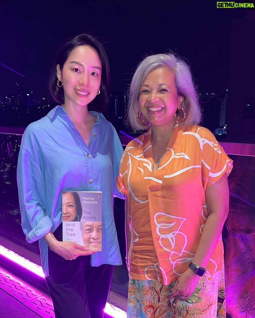 Sara Jane Ho Instagram - Highlights from Kuala Lumpur and was honoured to receive my kind and gracious friend and former first daughter Marina Mahathir’s new book ‘The Apple and The Tree.’ The perfect way to start my Malaysian journey and understand its diverse culture and rich history ❤️