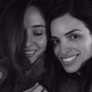 Sara Malakul Lane Instagram - Happiest birthday @doradodenise #loveandgratitude (are we still in that room?)