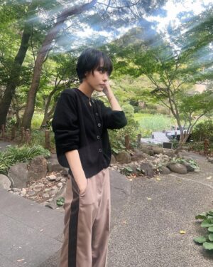Sara Minami Instagram - この季節って何を着るのが正解かわかる方います？？