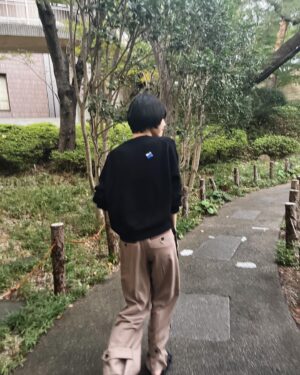 Sara Minami Instagram - この季節って何を着るのが正解かわかる方います？？