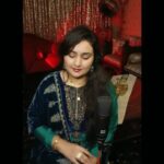 Sara Raza Khan Instagram - Bepanah Pyaar hai Aaja | Cover | Sara Raza Khan A Song which has a haunting and romantic affect at the same time for the one's who followed the movie and lived the feel of this track. enjoy the unplugged cover 💜 #sararazakhan #bollywood #balaji