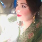 Sara Raza Khan Instagram - A little over Glow 🥰 all thanks to Lahore's 43 ° C Sun ☀️ Shine !!! #sararazakhan #music