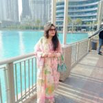 Sara Raza Khan Instagram - No filter needed 🥰 #tradional #DesiSwag #Dxb #sararazakhan #LoveforLife #happinessthroughmusic @insignia_shoes @nishatlinen
