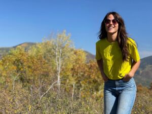 Sarah Butler Instagram - Have you ever seen a happier camper?! Loving my time and work in Aspen. #aspen #colorado #landscapedesigner #exteriordesigner #autumnleaves