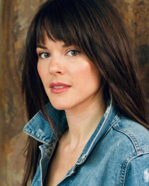 Sarah Butler Instagram - Oh! 📸: @rosercoloredglasses  #sarahbutler #headshot #70sfringe #longhairstyles #70shair #shag #😉