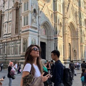 Sarah Butler Instagram - Rivers and bird poop make me happy. #firenze #florence #italy #holiday #fiumearno