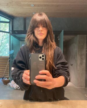 Sarah Butler Instagram - I told @timduenashair I needed a trim and he suggested we do a live tutorial 😱 Still, I feel I have no choice. Get ready to watch Tim fearlessly guide me through what I have only ever trusted him to do ✂️ #quarantinehaircut #bangtrim #livetutorial #tnt #timduenas #nomorecousinit