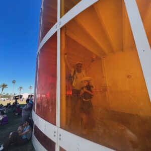 Sarah Carter Instagram - Coachella photo dump #1 

So impressed we all rallied last minute to receive the miracle gift of one day @coachella (especially Alice!)

@mdou_moctar 
@ygmarley #fugees #laurenhill

For what it’s worth DARE TO DREAM even for the little things… this was a precise vision manifest… you don’t have to know how it will come together you just have to trust that it will… and when it does you have to stop drop and ROLL… I wanted to spend one day at the festival with Alice and Kev with VIP passes and not break the bank… tickets were $1000 a day… cue our most awesome friends texting us from the desert on Saturday asking if we want their wrist bands for Sunday. Um… YES! 

Love you guys @mark.mctavish @shelleyncb and btw they didn’t ask me to promote @101cider it just really is an incredible party beverage and all I ever drink (if I drink). Try it. There’s no turning back.

Summer is officially here!