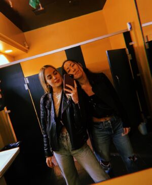 Sarah Dugdale Instagram - Taking an impromptu road trip with your best friend to see music that you love is always a good idea ❤️