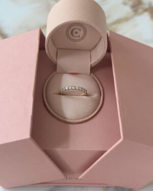 Sarah Greene Instagram - So honoured to be gifted this absolute beauty of a ring by the one and only @chupi my sister and I have been gifting each other with @chupi designs for years, so I was over the moon when @chupi reached out. I’m such a huge fan of their work. Thank you thank you thank you @chupi @chupisweetman check out their new designs and happy anniversary 💚 #gifted