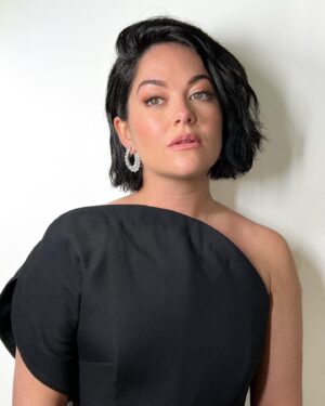 Sarah Greene Instagram - A moment for the incredible @chercoulter for creating my first @bafta look!! I felt incredible in this @roland_mouret dress of dreams. @smilingrocksco diamonds @daccori_ killer heels and @rogervivier bag. @chercoulter you are a genius, thank you. Massive thank you to the brilliant @jessica__mejia for my face and @carlosferraz_ for my hair. So much love and gratitude for this team 💚