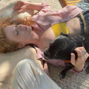 Sarah Hay Instagram - 💛 💖 🤍 ☁️ dreamy ☁️ 🤍 💖 💛 days ☁️ 🤍 💖 💛 ☁️ forever ☁️ 🤍 💖 💛