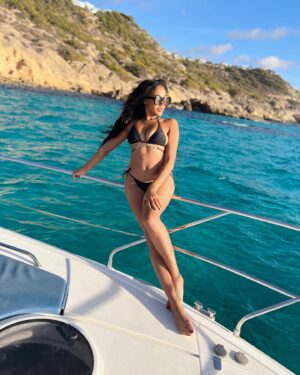 Sarah Joelle Jahnel Instagram - It’s almost Winter in Mallorca 🛥️