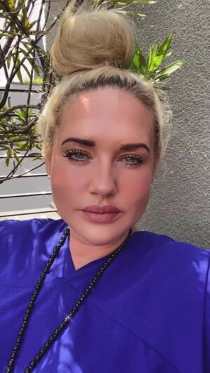 Sarah Knappik Instagram - 