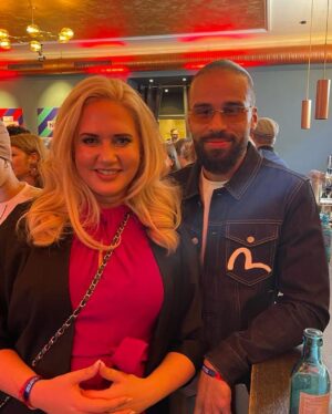 Sarah Knappik Instagram - Gestern hatten wir, einen wunderschönen Abend @daisydeeofficial und ich waren bei dem new faces award von der @bunte_magazin geladen.Auf den Fotos sind Tobias Henning Tik Tok Chef Deutschland. Meine zauberhafte Freundin @rebecca.ku sie ist ein echter Hollywoodstar und hat in Maleficent mit Angelina Jolie gespielt und mein alter Freund @prodby_lucry hat den Hit Roller von Apache produziert. Viele neue Talente waren anwesend. Es war ein Abend der Spaß bereitet hat ❤️eure Sarah