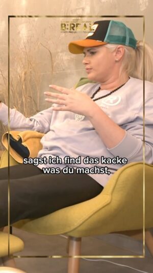 Sarah Knappik Instagram - Man kann es nicht immer allen rechtmachen… 😞
 
Während des Wellness-Days sprechen Gisele Oppermann und Sarah Knappik über das doch nicht immer so einfache Leben eines Realitystars. Gerade die Reaktionen der Öffentlichkeit, insbesondere der Zuschauer:innen, haben ihnen stark zugesetzt. 😢
 
Was haben sie aus der Vergangenheit gelernt? Wie sehr hat es sie getroffen? Das erzählen sie in den neuen Folgen von „B:REAL – Echte Promis, echtes Leben“ immer montags bis freitags um 14:55 Uhr bei @rtlzwei. 📺 Schaltet ein!

#bereal #RTLZWEI #RealityTV #RealityStars #SarahKnappik #GiseleOppermann