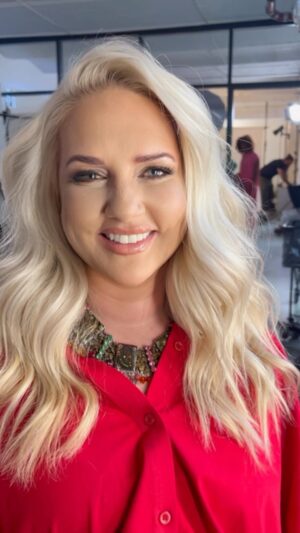 Sarah Knappik Instagram - Heute hatten wir ein erfolgreiches Schooting für unsere Kollektion. Mädels freut euch auf @bossycurves.de bitte gerne folgen. Danke an @daisydeeofficial die beste Stylistin der Welt 😍Danke an @ninag_makeup für das bestes Make up der Welt ❤️❤️❤️und an unsere Models @tessa.curvy @catharina_convents @einfach.lmb freut euch auf die Bilder von dem zauberhaften @frankdursthoff