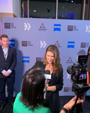 Sarah Lancaster Instagram - Big thank you to everyone that came out and to @dtlafilmfest for having @josieandjackfilm 🖤