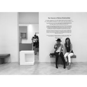 Sarah Lancaster Instagram - I told them I wanted to take them on a date 💔#museumofbrokenrelationships 
@jessielove77 @melissadphotog