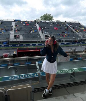 Sarah Nurse Instagram - i love a Canadian Grand Prix this time of year! F1 never disappoints, thank u @peroni_ca #PeroniNastroAzzurro #SaluteTifosi 🏎️
