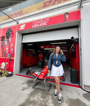 Sarah Nurse Instagram - i love a Canadian Grand Prix this time of year! F1 never disappoints, thank u @peroni_ca #PeroniNastroAzzurro #SaluteTifosi 🏎️
