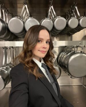 Sarah Ramos Instagram - I’m in the new season of The Bear. Please respect my haters’ privacy during this difficult time. 🐻🐻🐻🐻🐻🐻🐻🐻🐻🐻🐻🐻🐻🐻🐻 Thank you @chrisstorer for inviting me to guest star on the coolest show in town alongside an up & coming British actress, @courtney__storer for being a culinary fairy godmother, the writers and crew for making a tv show that feels like a real tv show you know what I mean, @ebonmossbachrach for being a star, and the @everrestaurant team for letting me stage with my muse Matthew the expo and for always playing Matthew McConaughey’s audiobook in the bathroom.