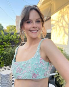 Actress Sarah Ramos HD Instagram Photos and Wallpapers May 2022
