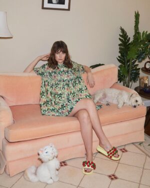 Sarah Ramos Instagram - Yes we do comedy AND modeling. Get over it! 🦞🦞🦞🦞🦞🦞🦞🦞🦞🦞🦞🦞🦞🦞 Behold the @rachelantonoff spring 22 lookbook starring me and quadruple threats @bobbalaban4real @officialsusieessman @john_p_reynolds 🍤 shot by @staceymark