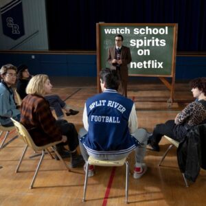 Sarah Yarkin Instagram - watch school spirits on @netflix !!!!!!