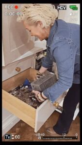 Sarah Beeny Instagram - Graham says the way I empty the dishwasher makes me almost untenable to live with - he’s caught it on camera just incase it’s ever needed in a divorce court 🤣🤣. I don’t see the problem - saves loads of time. In general, he does it, which is perhaps a very good thing! It can’t only be me who empties the cutlery like this?? #dishwasher #divorce