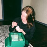 Sarah Bolger Instagram - When your stick-on nails have fallen off, and the leggings are on. A much needed post-event skin rescue! Thank you @lamer @makeupbysvh