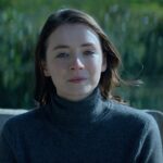 Sarah Bolger Instagram - On camera vs behind camera #mayansmc IS ON TONIGHT!
