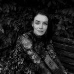 Sarah Bolger Instagram - All the whimsy 🖤 @nolwencif || @ladygunn
