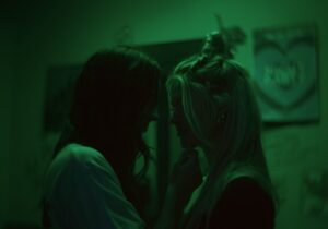 Sarah Desjardins Instagram - LITTLE BOOMS ✨

More stills because our baby is coming soon!!
can’t wait for you to watch @rachelronrose story unfold. 
I’m so proud of the entire teams work on this. 

Incredible cinematography by @mabelengg 🥹

@littleboomsfilm @littleboomsfilm @littleboomsfilm