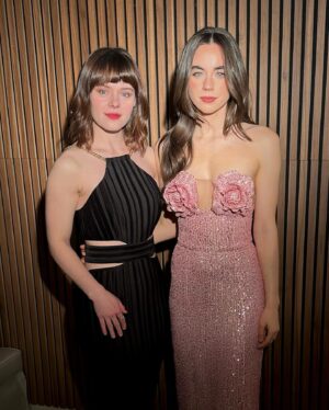 Sarah Desjardins Instagram - as life continues to surpass my wildest thoughts and imagination…I thank the universe for friendships as loving, healing and expansive as this one 🤍✨
