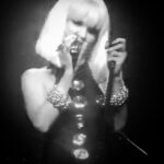 Sarah Harding Instagram - My one true #love ☺️😌🤘🏻❤️🎤 #music #performing #live #thebest 😌✌🏻️😘