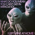 Sarah Harding Instagram - #lol 😅 happy #saturday peeps! 👽🖖🏼😘