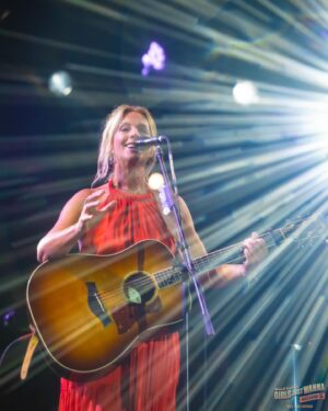 Sarah McLachlan Instagram - My mind and heart were blown away by the generosity of love, inclusivity, and spirit of everyone at @justwannaweekend 2024… wonderful music, friendship and much dancing was thoroughly enjoyed! Thanks @brandicarlile and team for the amazing magic you created and to all the incredible artists for sharing their gifts! Xo Sarah
 
📷 @justwannaweekend @alivecoverage