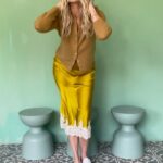 Sarah Wright Instagram - Cannot wait to share the magic of our @fredasalvador shoot and the dreamiest team @striiike @jennstreicher @kristiestreicher @streicherhair @nickisebastian - got to showcase some of my most favorite brands in this shoot. The amazing @citizensofhumanity @agolde @shopdoen @thisisthegreat_ @shopclarev @motherdenim @christydawn @simonefanstore ✨✨✨✨✨ more to comeeeeeee (also I cannot stop listening to this @noahkahanmusic album, I found because of @brandicarlile and the song they sing makes me cry.. but every single song is pure perfection and evokes so much emotion and joy!)