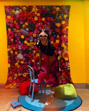 Sarain Fox Instagram - Life is a painting, and you are the artist… 🎨 

👗@dkny 
👠 @aldo_shoes (Miigwetch @uncuffedleather)