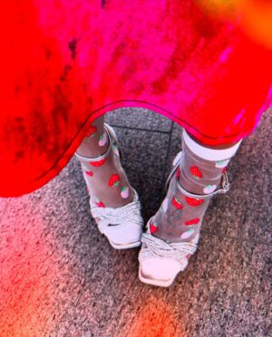 Sarain Fox Instagram - Life is a painting, and you are the artist… 🎨 

👗@dkny 
👠 @aldo_shoes (Miigwetch @uncuffedleather)